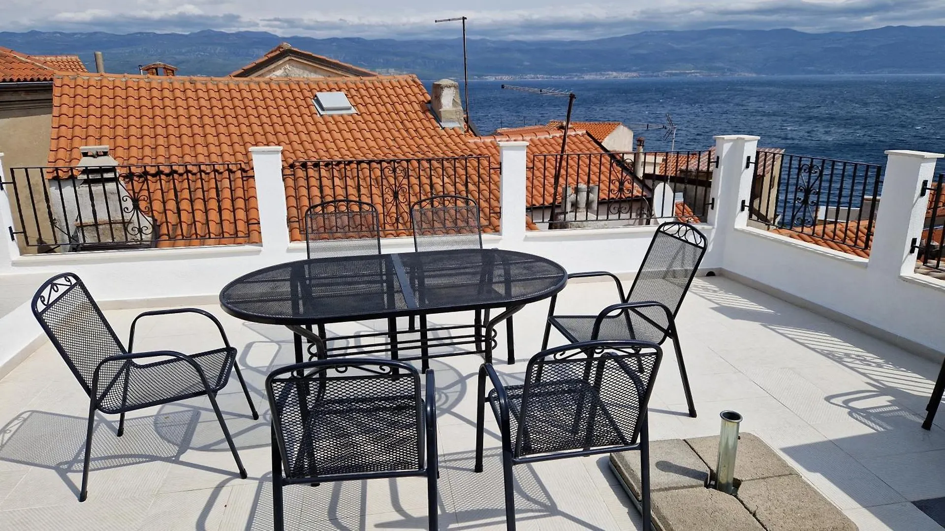 Magdalena Villa Vrbnik  Croatia